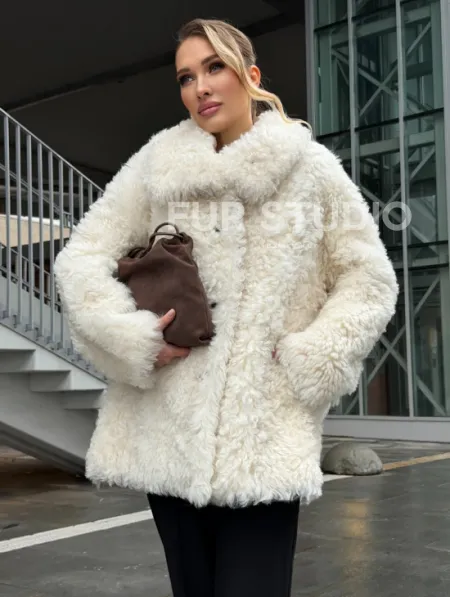 Белая шубка из тиградо - фото 10