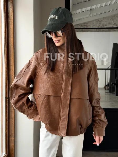 Стильная кожаная куртка - фото 12