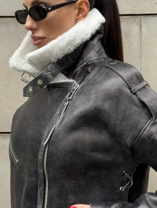 Дубленка-авиатор из натуральной овчины Dark Grey Vintage, со шнуровкой по боковому шву - фото 2