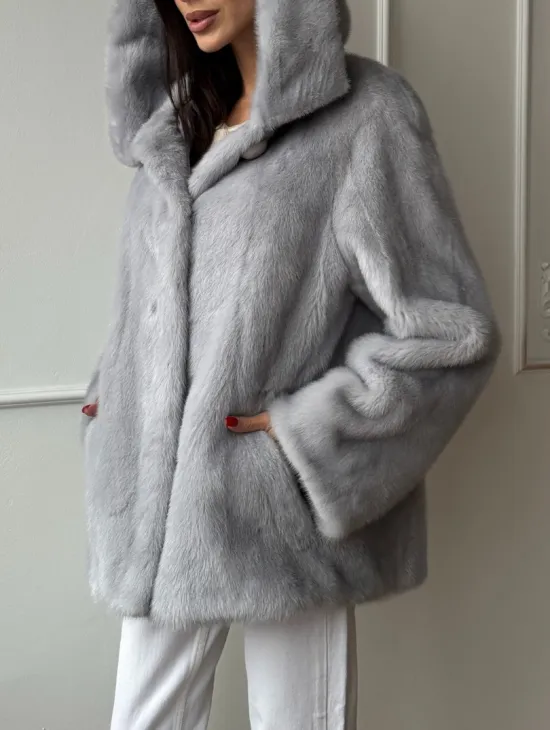 Женский норковый полушубок автоледи с капюшоном из голубой норки - фото 1