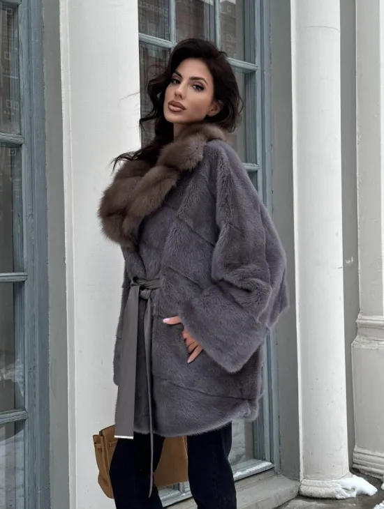 Полушубок летучая мышь из норки с воротником из куницы - цвет графит - фото 9