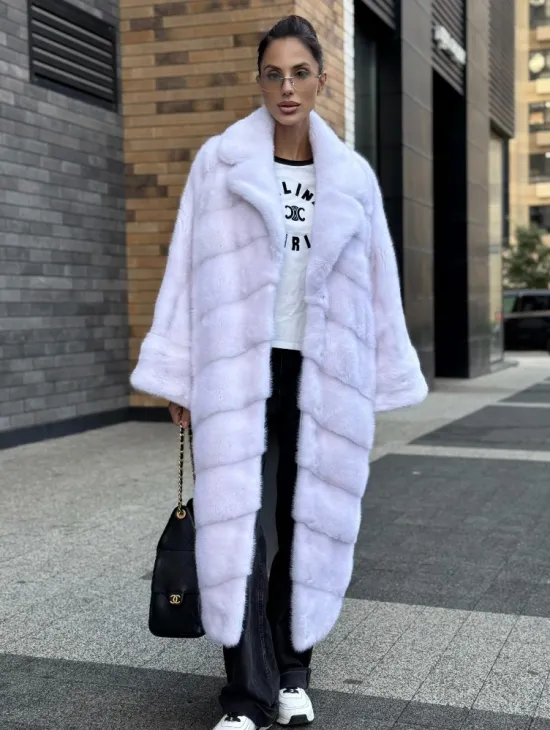 Светлая норковая шуба 