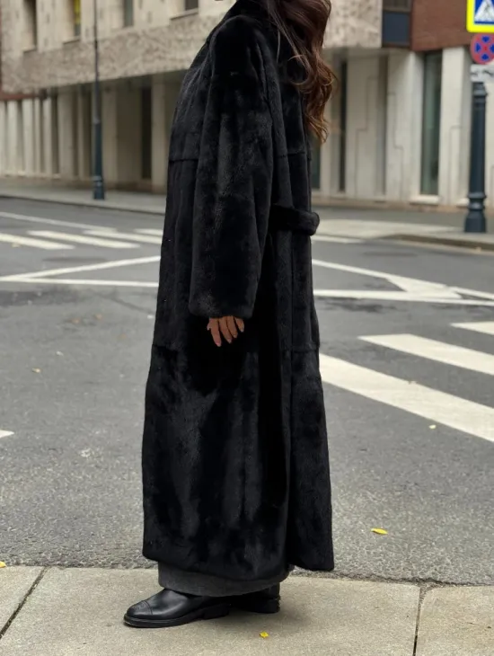 Шуба норковая черная 