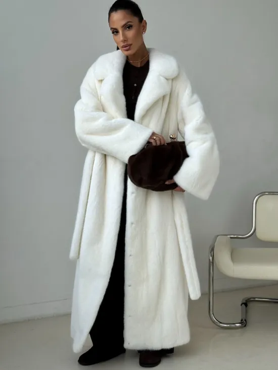 Белая длинная норковая шуба - фото 6
