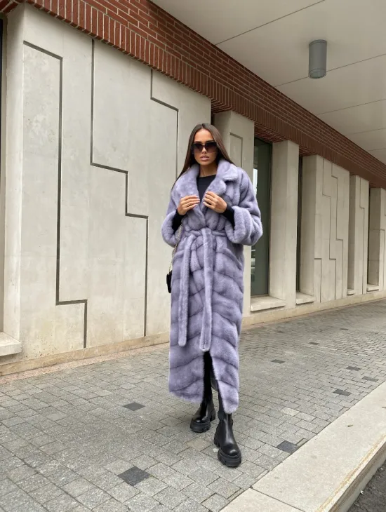 Удлиненная голубая норковая шуба с английским воротником - фото 6