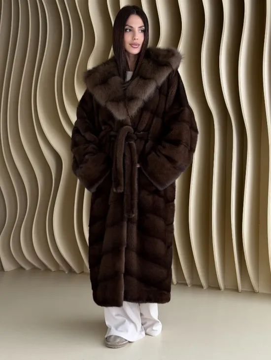 Шуба норкова с капюшоном из меха куницы - цвет соболь - фото 2