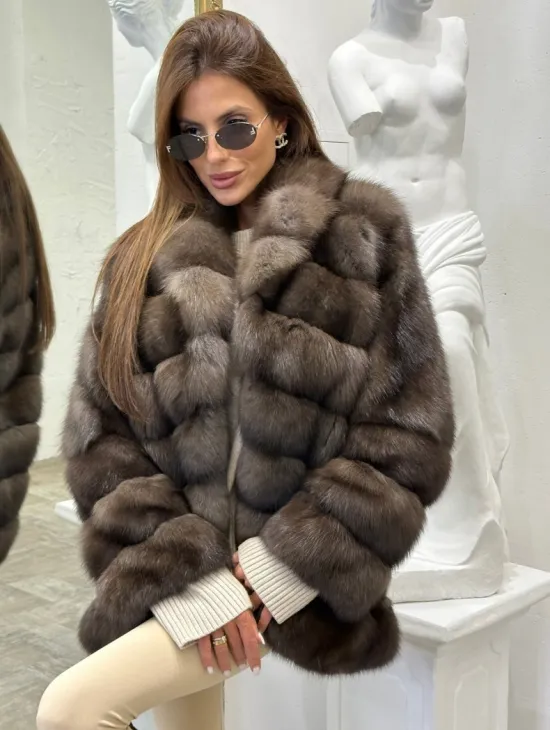 Стильный жакет из меха соболя - фото 1