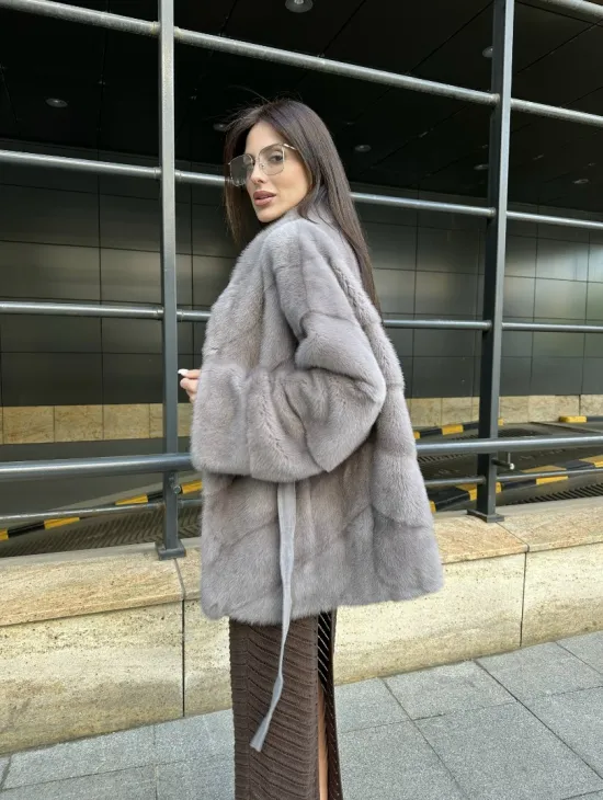 Шуба норковая дымчато-серого цвета - фото 8